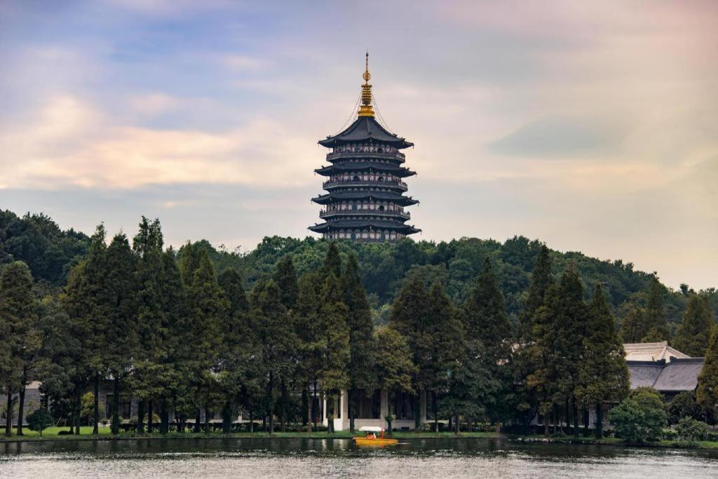 Sofitel Hangzhou Westlake - Few Steps To West Lake, With Panoramic Lake View Terrace Exterior foto
