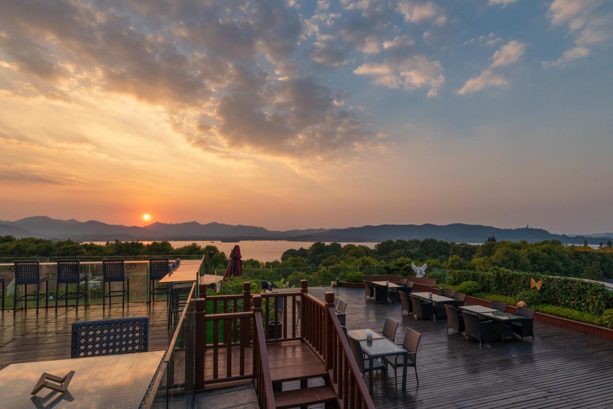 Sofitel Hangzhou Westlake - Few Steps To West Lake, With Panoramic Lake View Terrace Exterior foto