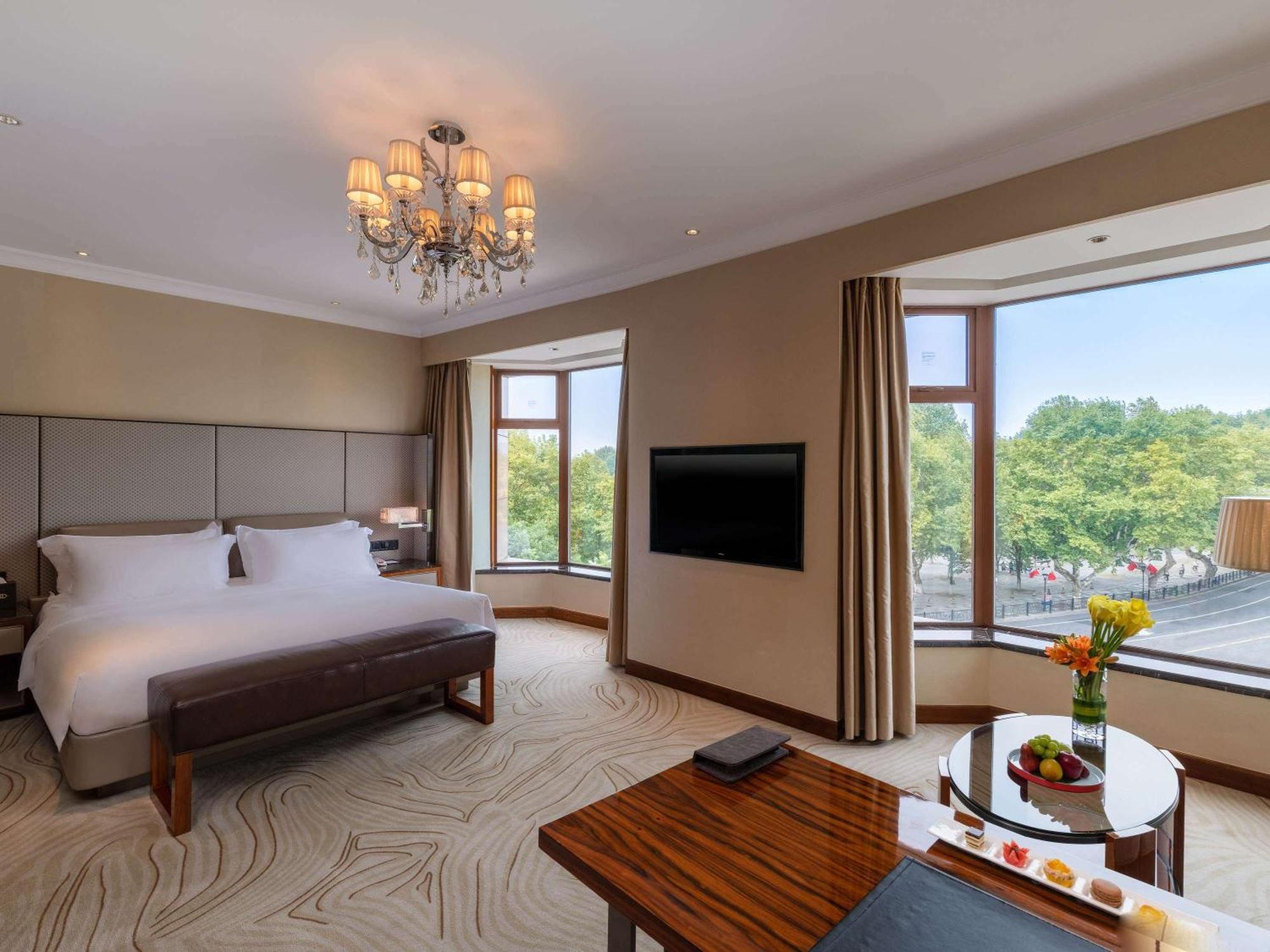Sofitel Hangzhou Westlake - Few Steps To West Lake, With Panoramic Lake View Terrace Exterior foto